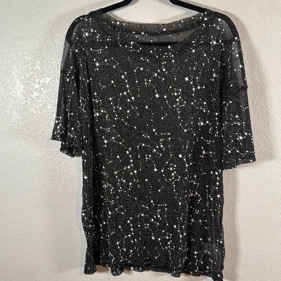Mesh Sparkling Star Oversized Tee Size Medium - Picture 1 of 6